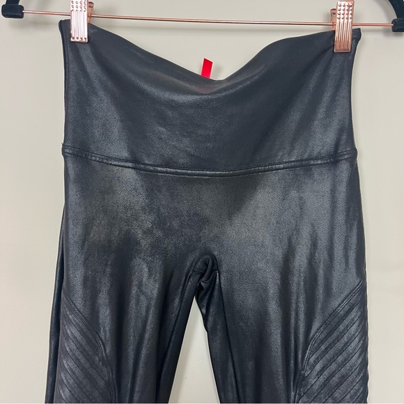 SPANX MOTO FAUX LEATHER LEGGINGS IN BLACK SIZE LARGE - Picture 10 of 16